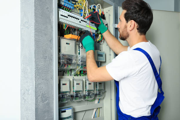 Best Affordable Emergency Electrician  in Edgemont Park, MI